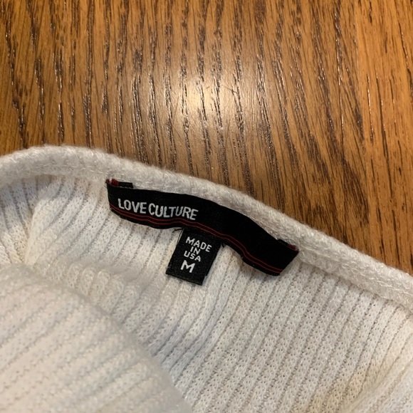 Love Culture White Top (discount for small rip) - Picture 3 of 3